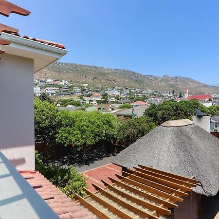 A Tuscan Villa Guest House Fish Hoek Extérieur photo