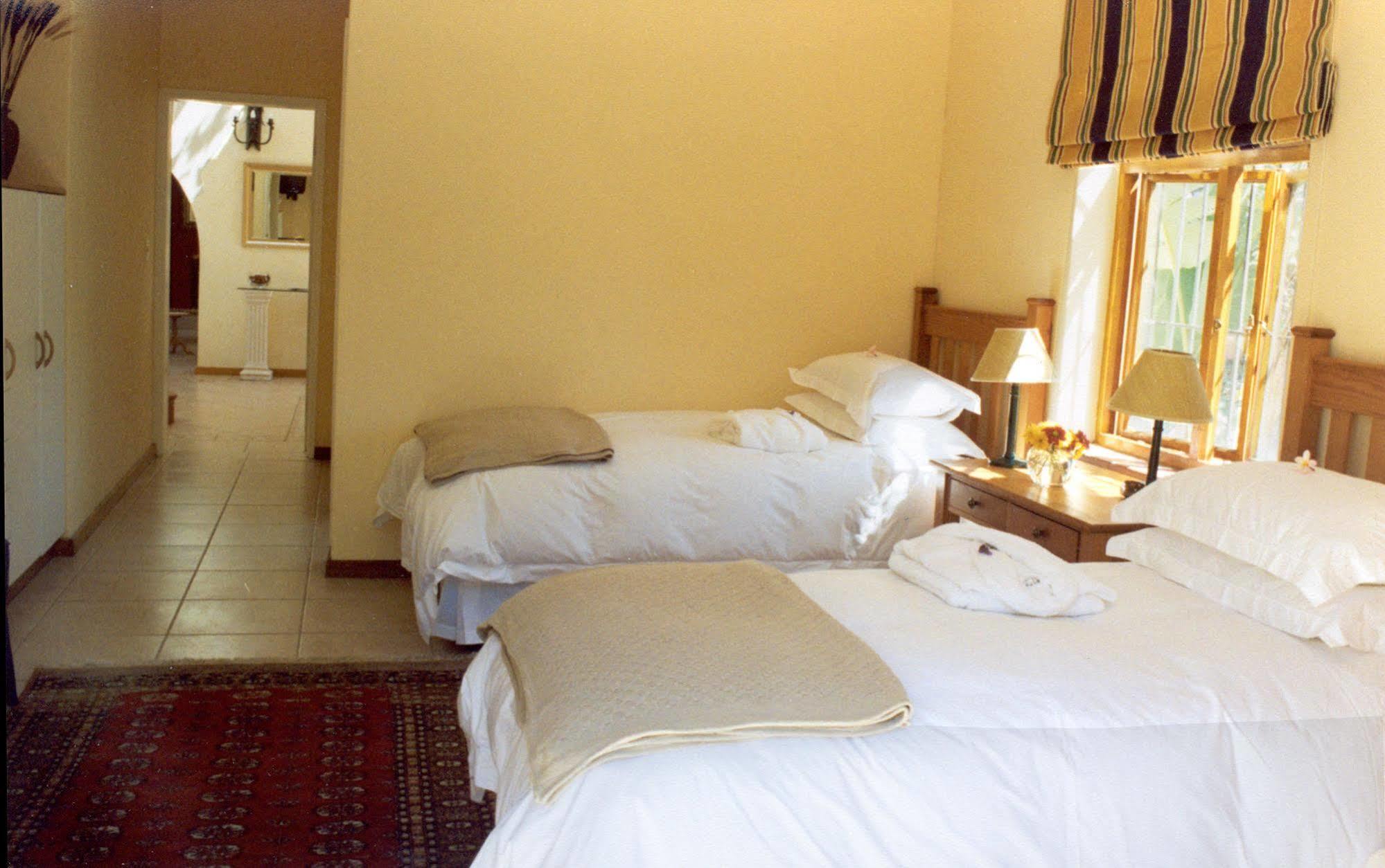 A Tuscan Villa Guest House Fish Hoek Extérieur photo