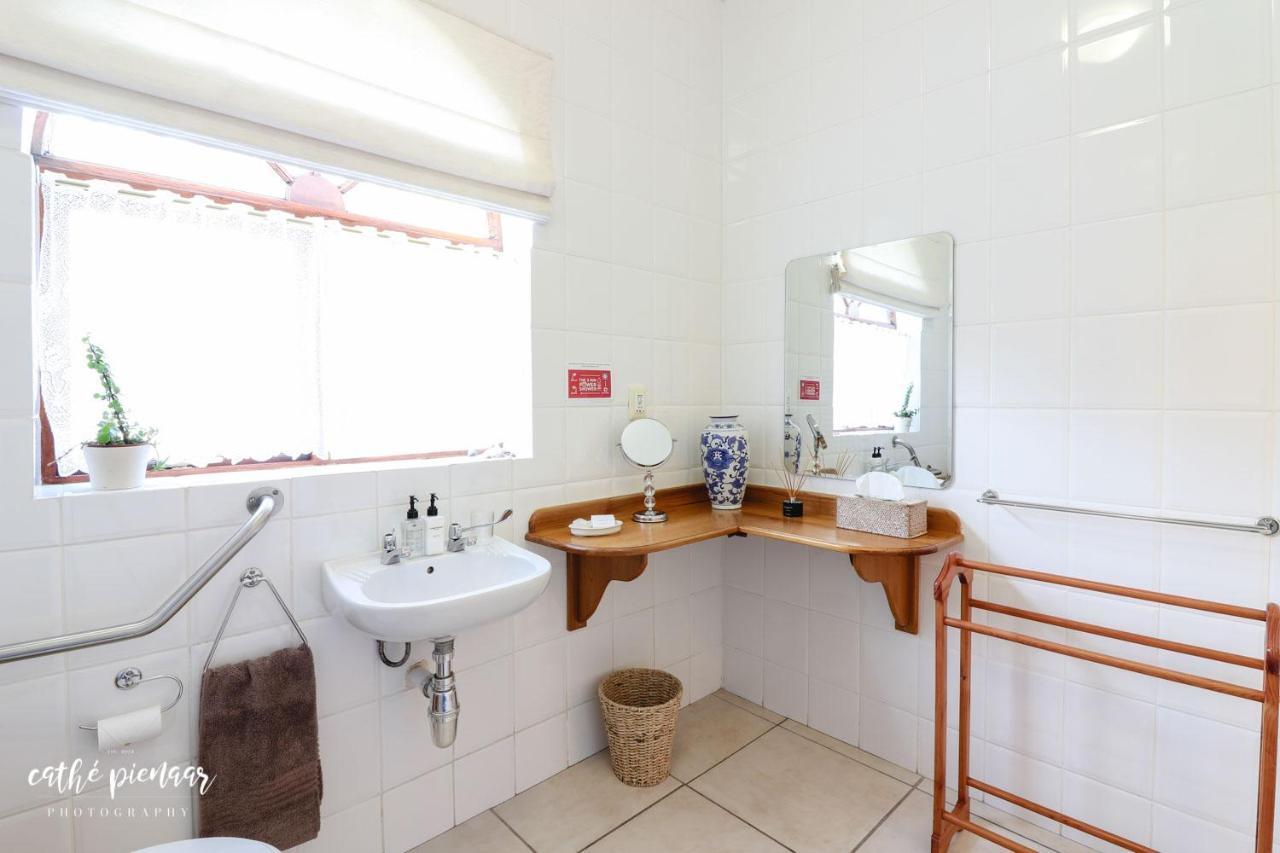 A Tuscan Villa Guest House Fish Hoek Extérieur photo