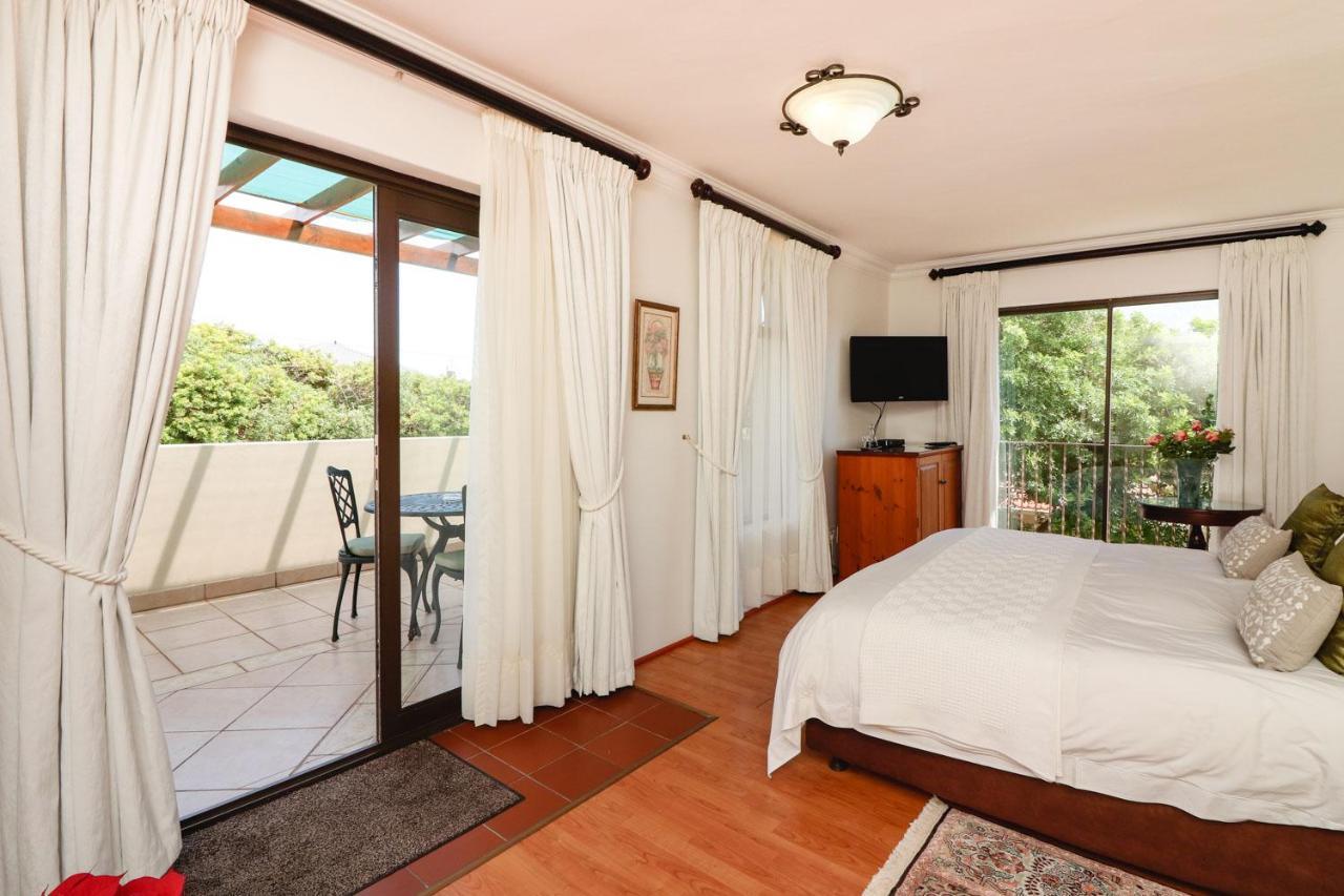 A Tuscan Villa Guest House Fish Hoek Extérieur photo