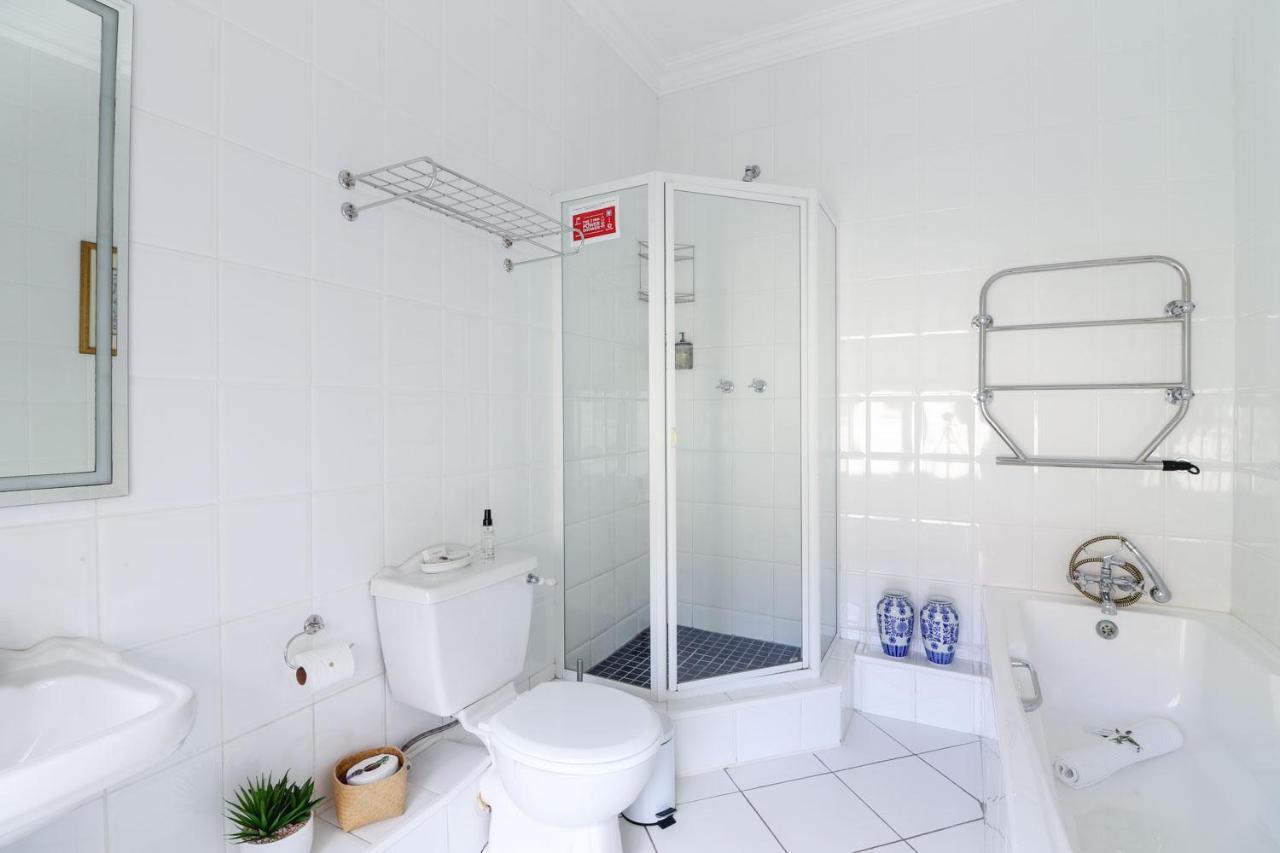 A Tuscan Villa Guest House Fish Hoek Chambre photo