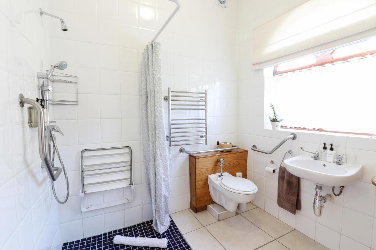 A Tuscan Villa Guest House Fish Hoek Extérieur photo